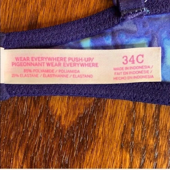 VS PINK Wear Everywhere Push-Up Bra - Picture 7 of 8